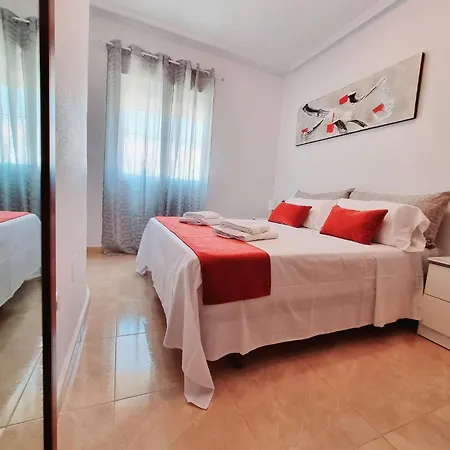 Tourist Paco, Ciudad Quesada, Private Pool, Private Parking Holiday home