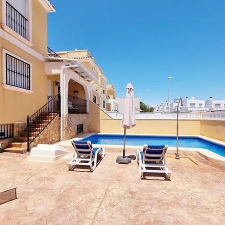 Tourist Paco, Ciudad Quesada, Private Pool, Private Parking