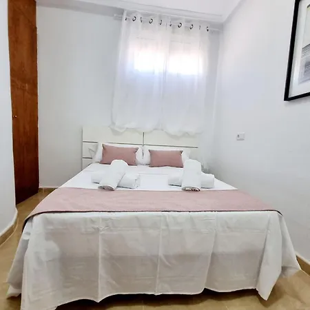 Tourist Paco, Ciudad Quesada, Private Pool, Private Parking Holiday home *