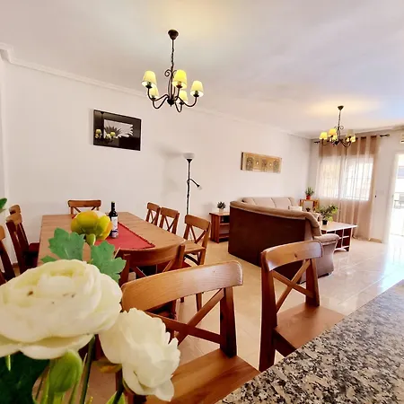 With Pool For 10 People In Lo Marab, Ciudad Quesada, Rojales, Σπίτι διακοπών Ciudad Quesada